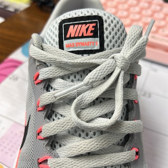 Nike Dynasty Max 2 - Picture 7 of 7